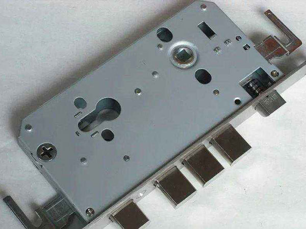 亚东24小时上门开锁公司